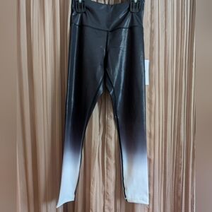 Zyia Metallic Ombre Leggings